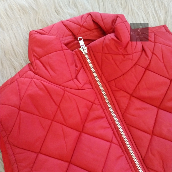 🆕Cherry Red Puffer Zip Up Vest w/Pockets - Picture 2 of 7